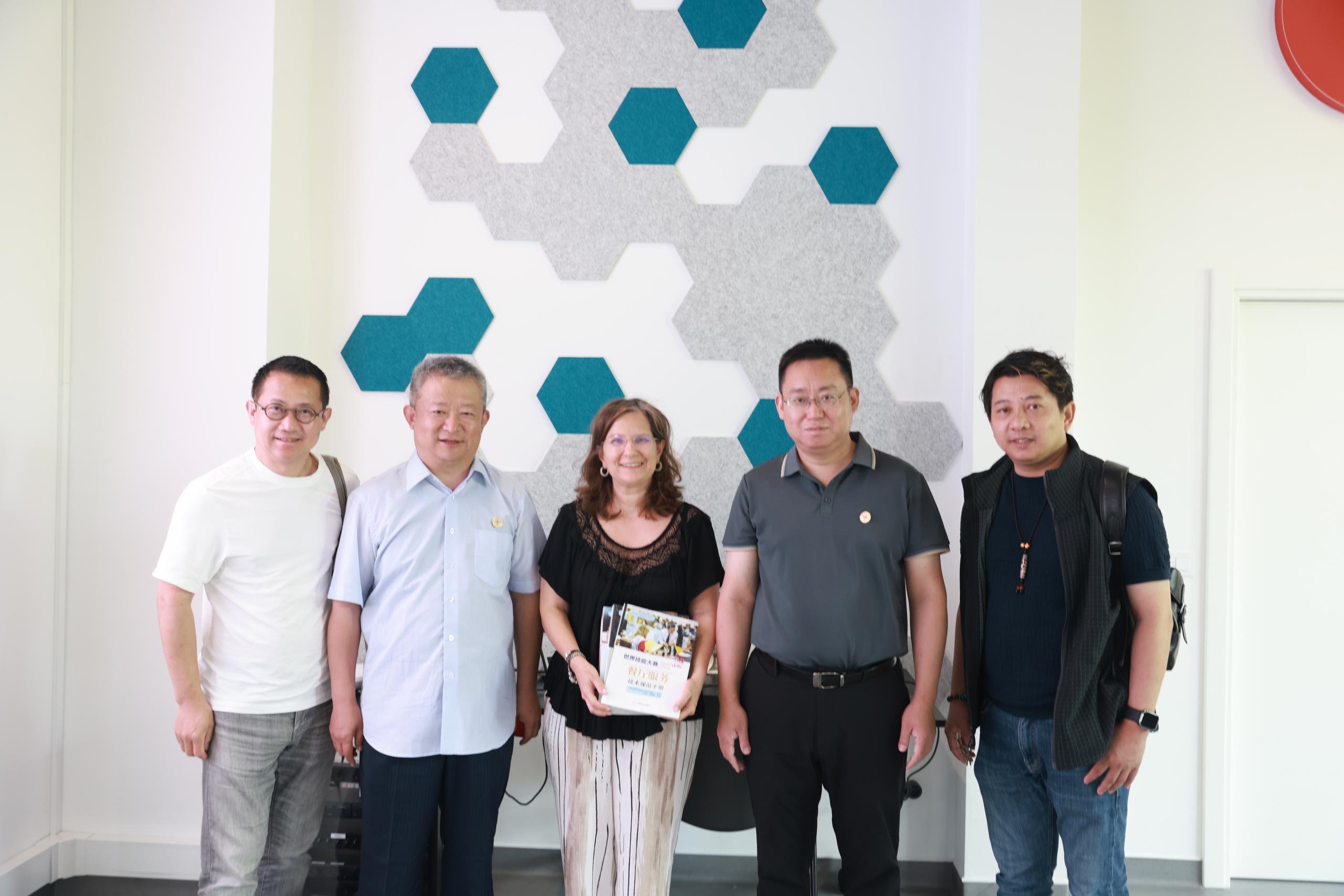 1751273908179873.jpg 1751273908179873.jpg