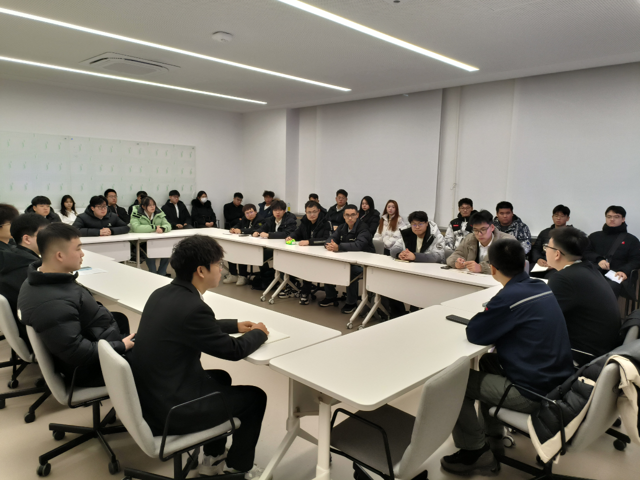 “智”为职场，“造”就未来——澳门电子pg游戏官网辅导员讲名企第三期